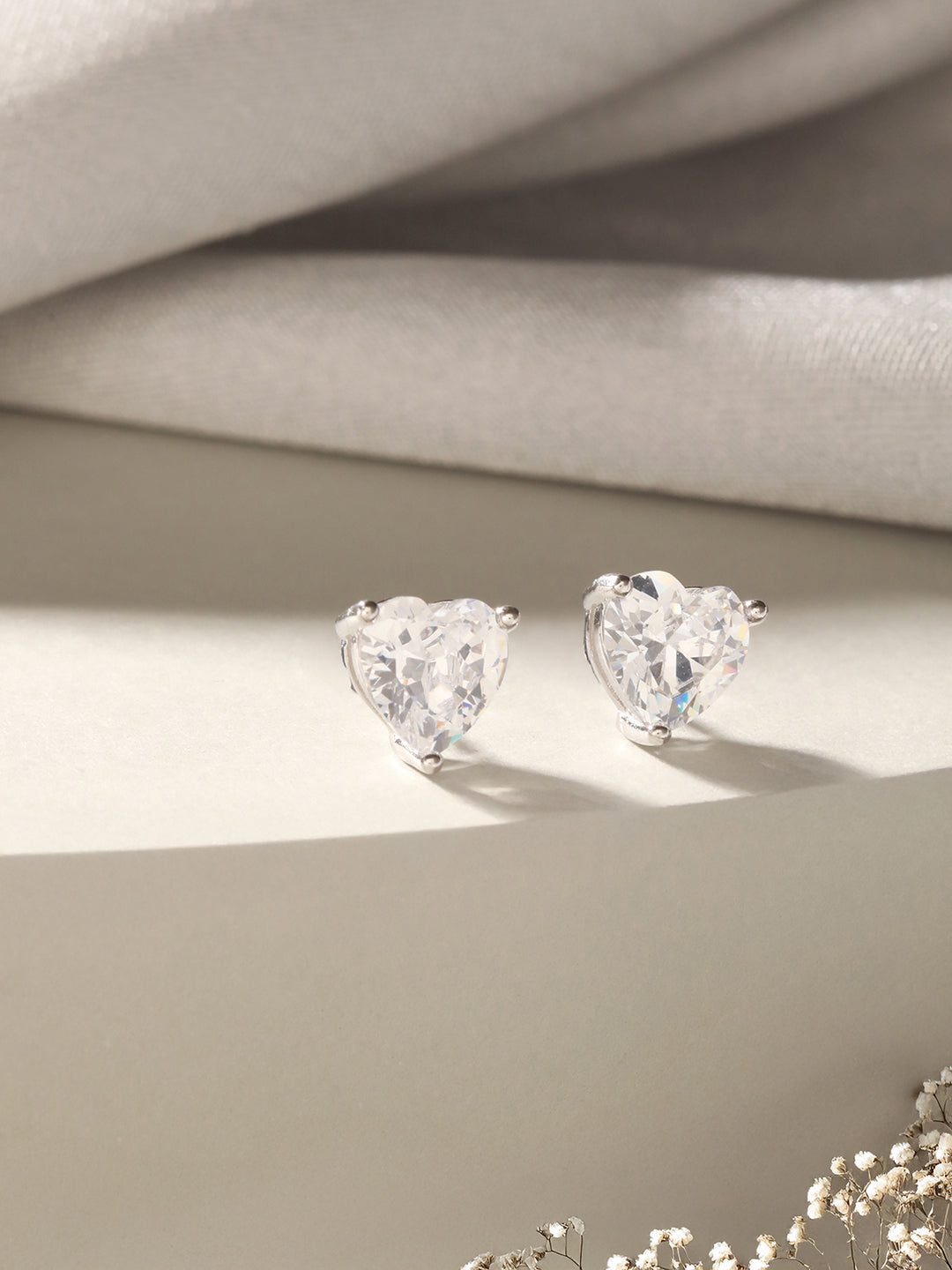 925 Sterling Silver 7 mm stones Zircon Studded Minimal Solitaire Studds Earrings